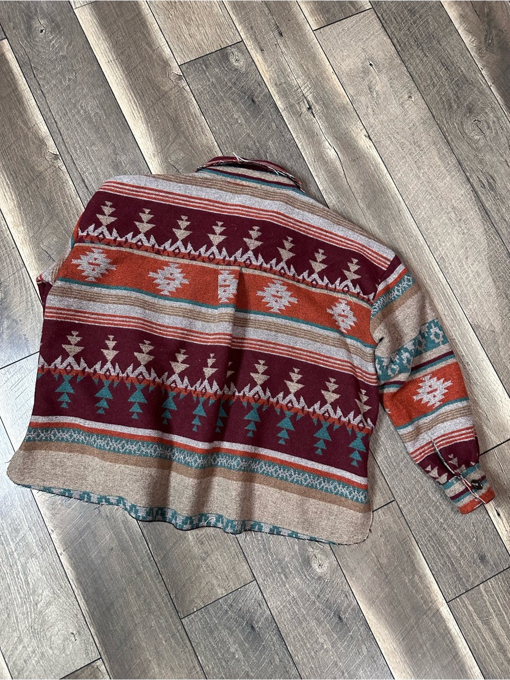 La Miel Aztec Shacket - Picture 7 of 9